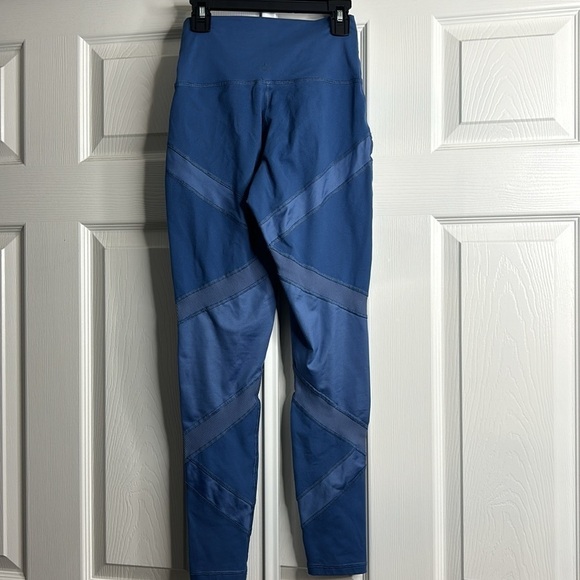 Offline By Aerie Hi Rise The Hugger Legging Blue S - Picture 3 of 5